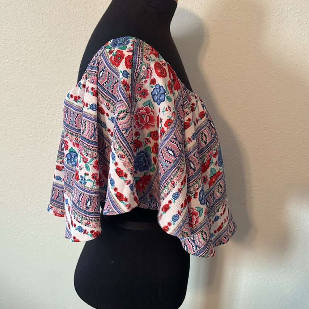 Show me Your Mumu Ruffle Crop Top size Medium - Picture 4 of 9